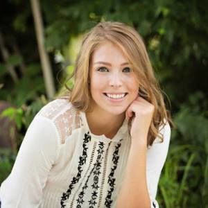 Meet your Posher, Emily